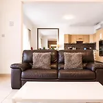 The Pearl - Sea View 1 *