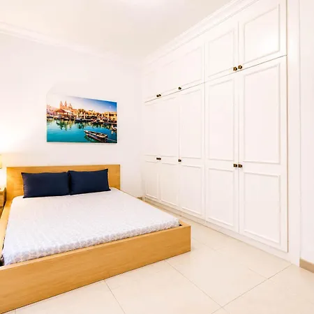 The Pearl - Sea View 1